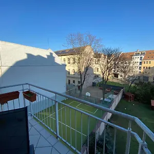 https://apt-skylark-cozy-bigger.inbudapesthotels.com